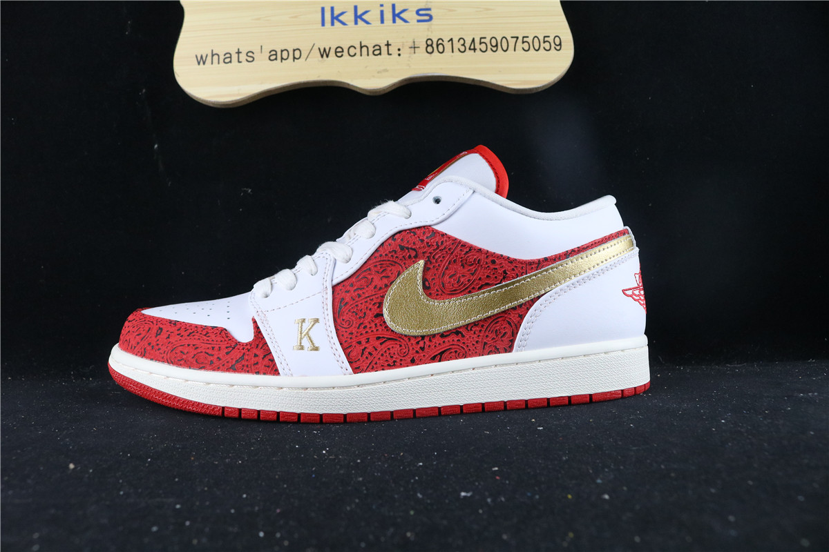 Jordan 1 Low Spades